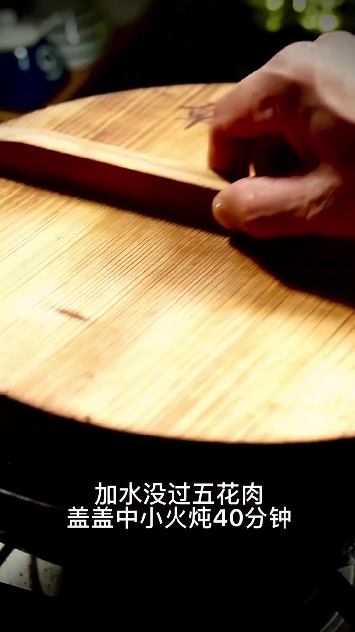 春笋烧肉这样做，不油不腻，越吃越想吃