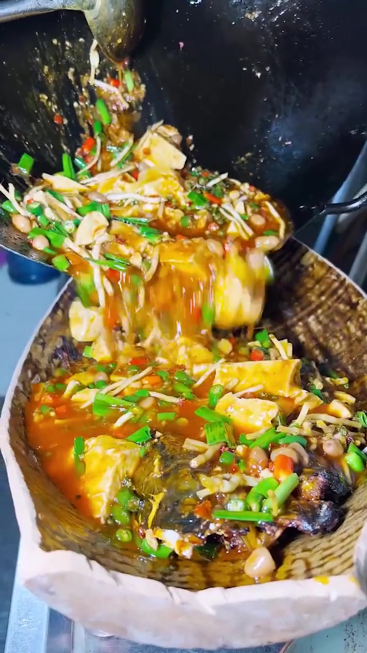 这样的豆花烤鱼泡椒卤猪蹄你吃过没?