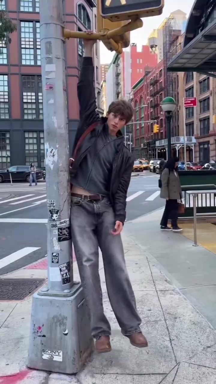 09年国外帅气的肌肉男