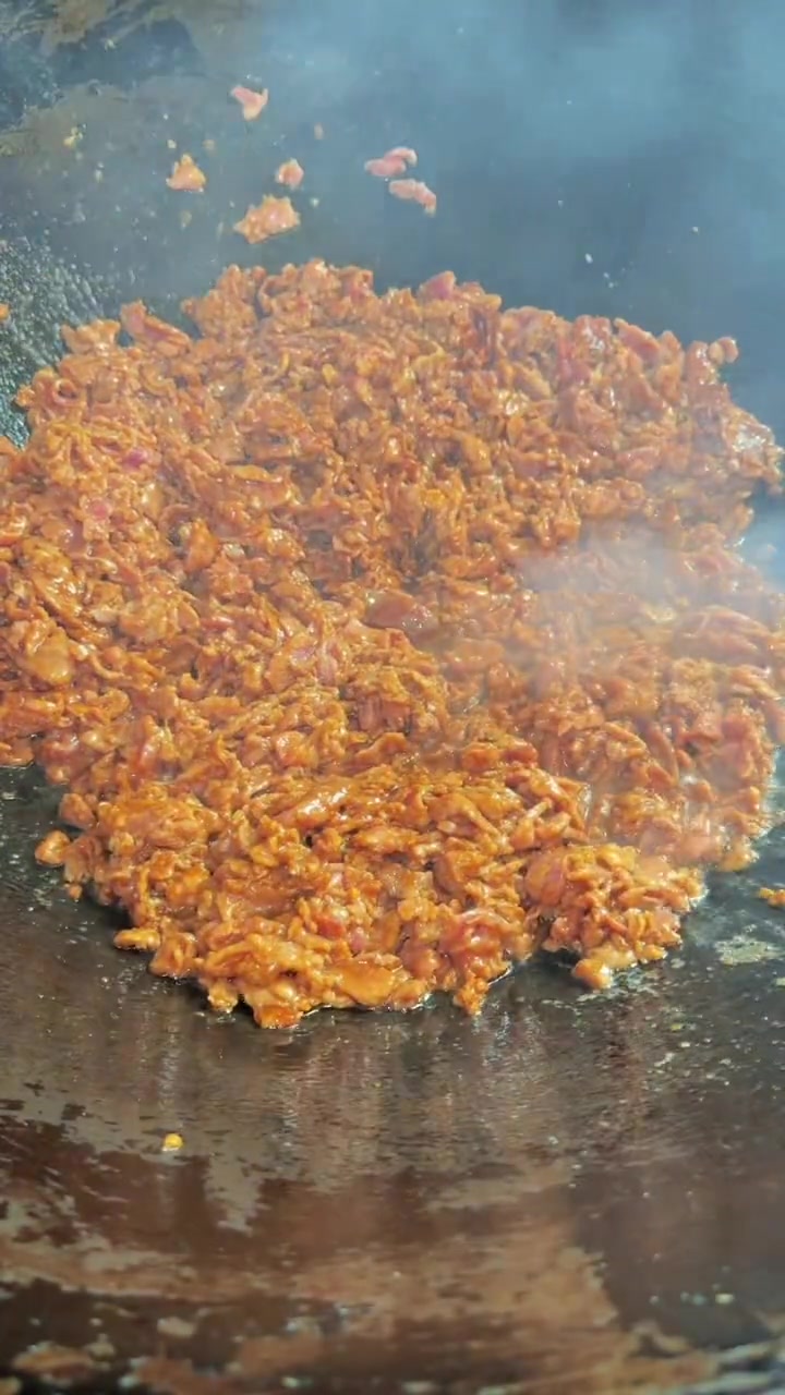 大锅菜:冬瓜和腐竹肉片,都好吃