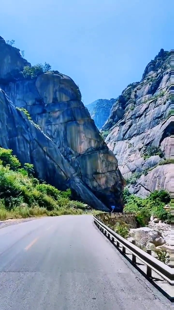 别抱怨，捡起一地鸡毛，做成鸡毛掸子，扫去一切烦恼