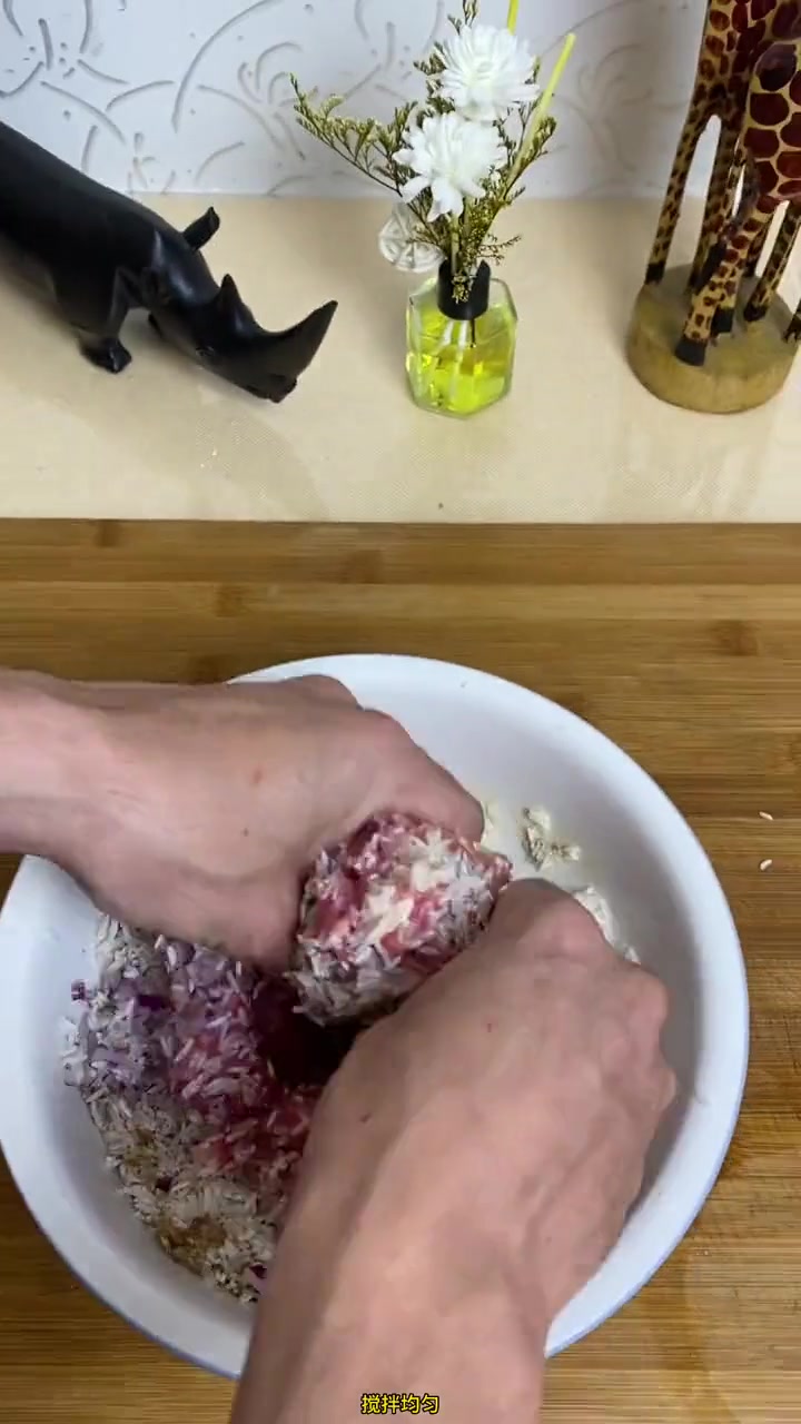 给大家分享蒸丸子的做法