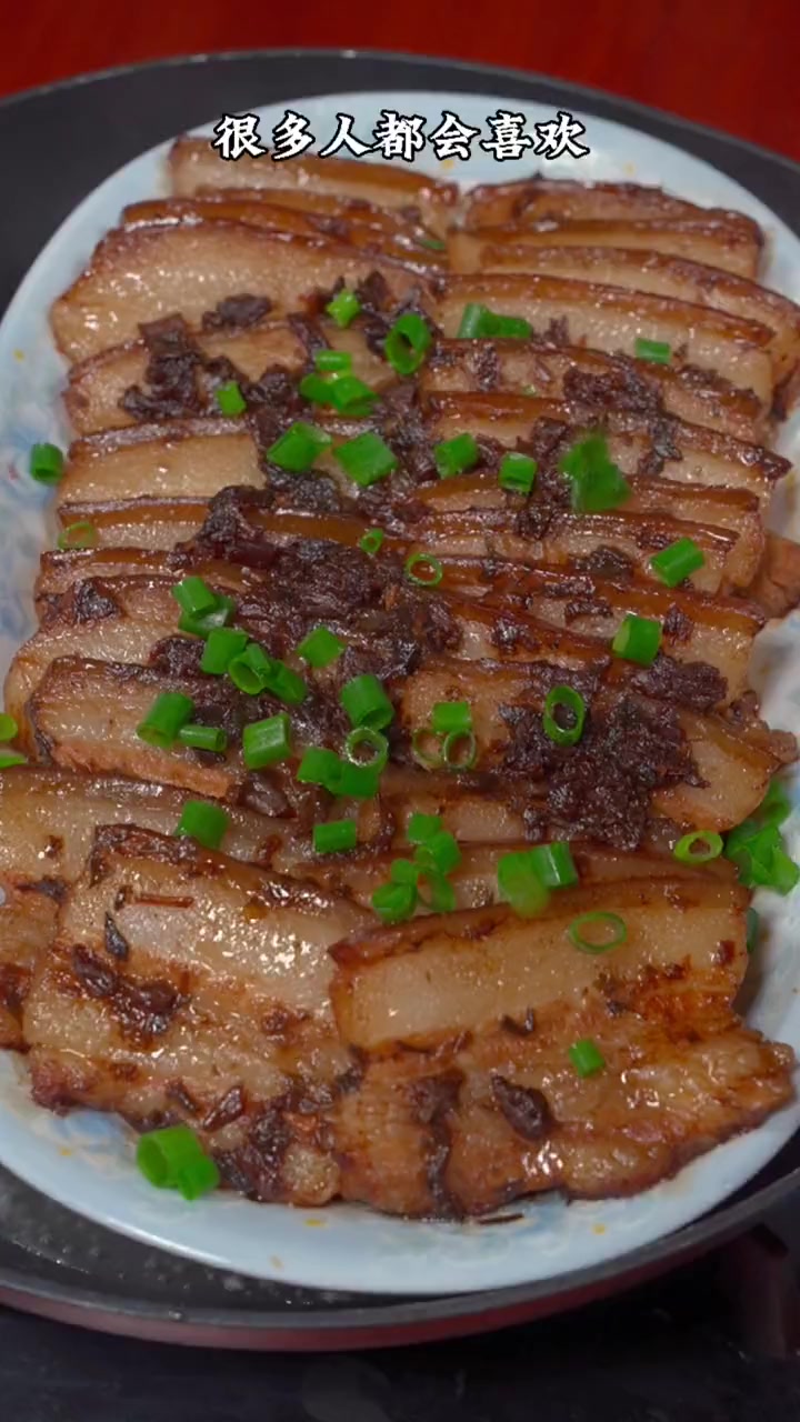 梅菜扣肉这样做，简单方便好吃下饭~