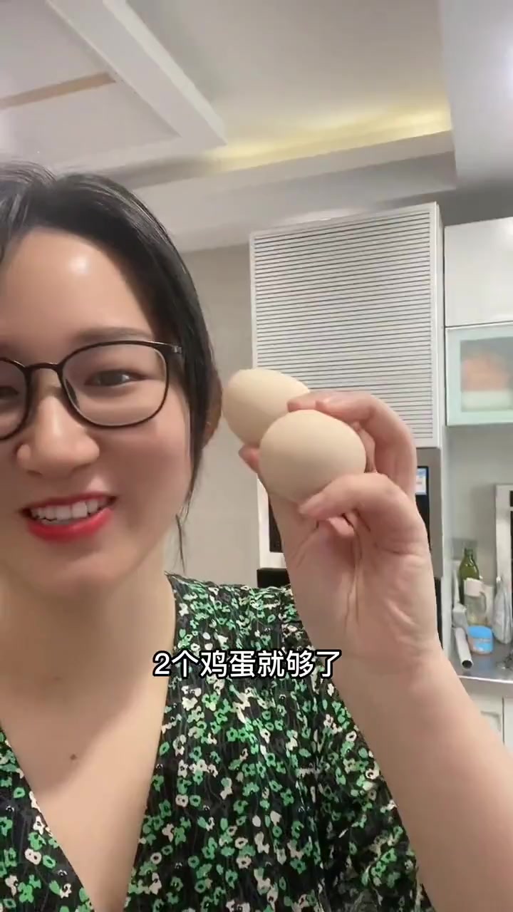 从来不备餐的妈妈，今天居然一下做了6个披萨，榴莲的是真香了