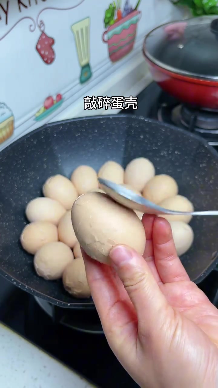 跟我这样做上一锅香喷喷的茶叶蛋，个个鲜香入味