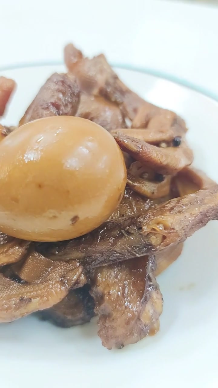 足不出户也能吃到美味的黑鸭,每次周末追剧都会来上一盘