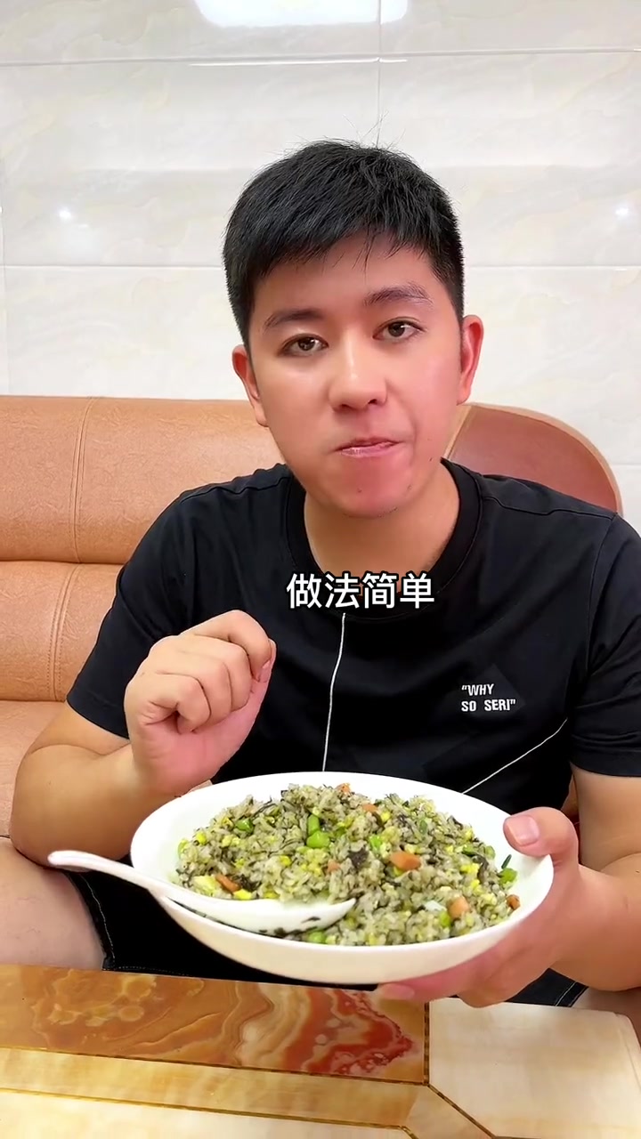 隔夜饭再也不用倒掉了，用橄榄菜来炒饭，简单又好吃