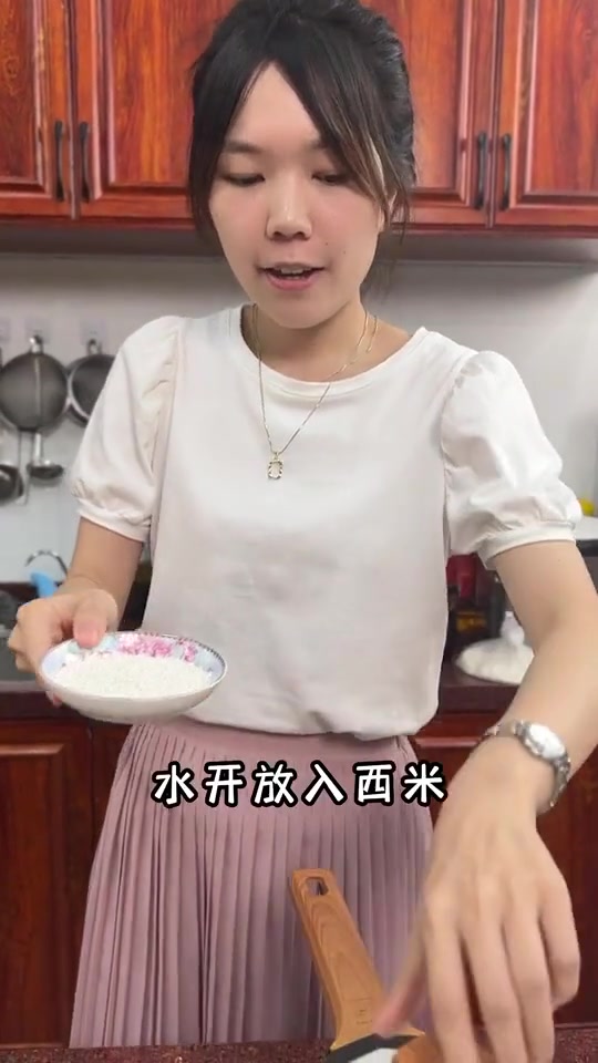 简单几步在家做出经典香芋椰汁西米露