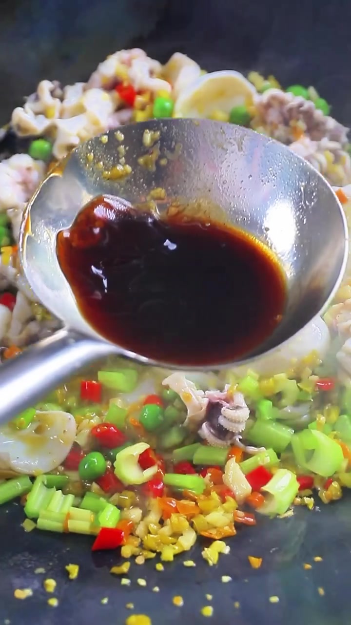 湘菜大师挑战100道精品 湘菜 酸辣墨鱼仔
