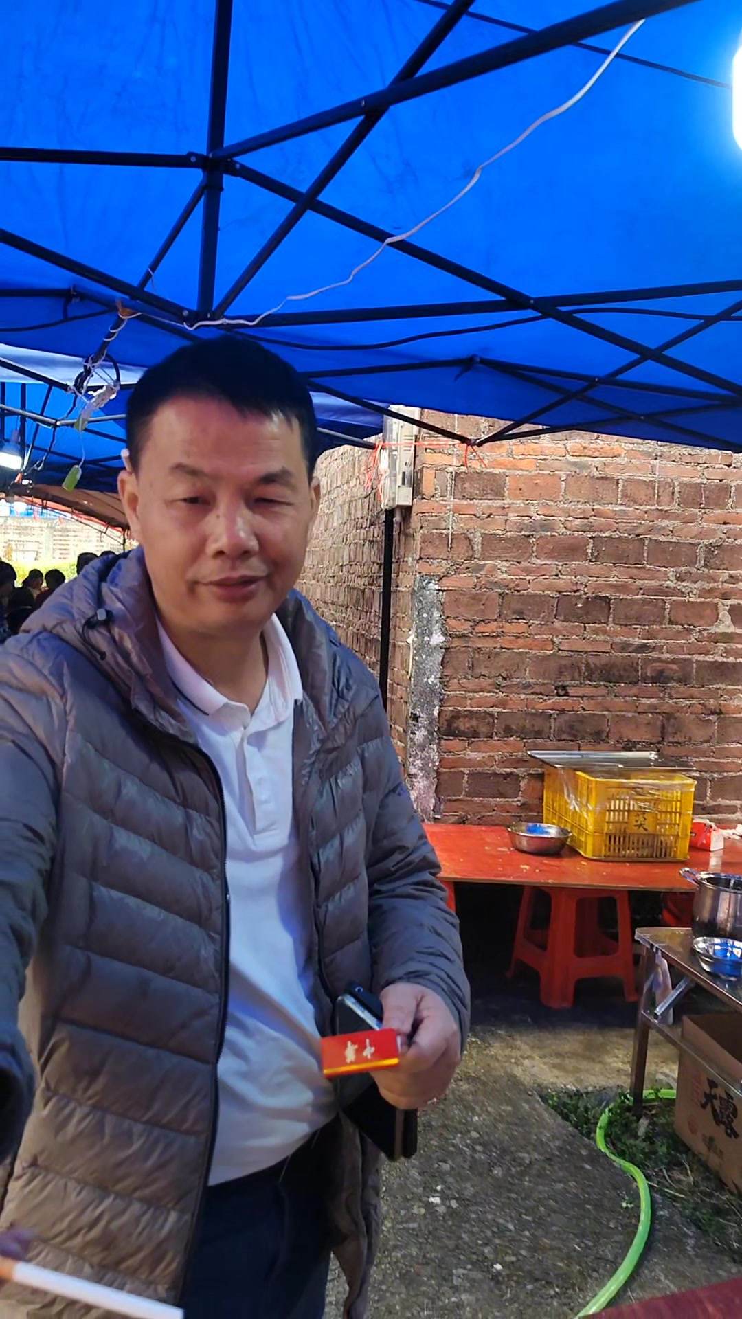 怀集农村酒席:来到马宁奇龙村做围餐