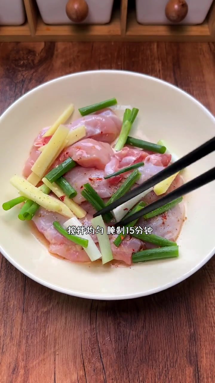 香迷糊的去皮鸡腿炖萝卜，主食，蛋白质，蔬菜，齐全