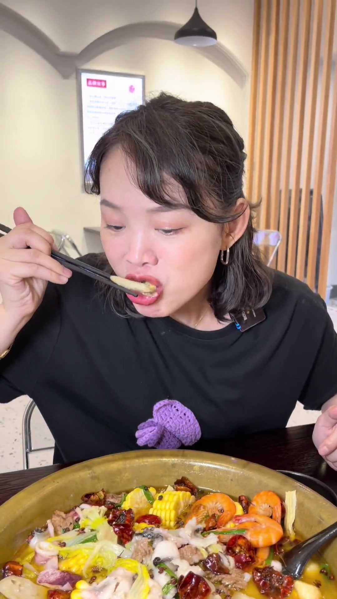 这么大壹盆水煮鱼，四个人都吃不完啊！又是为水煮鱼沦陷的一天……