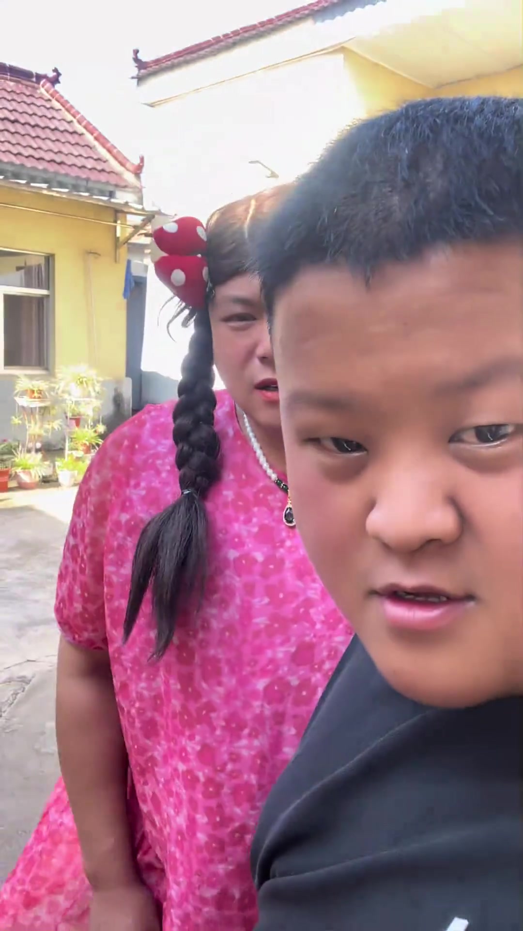 花絮:关注套大圈(捆蹄鸡糕),更精彩