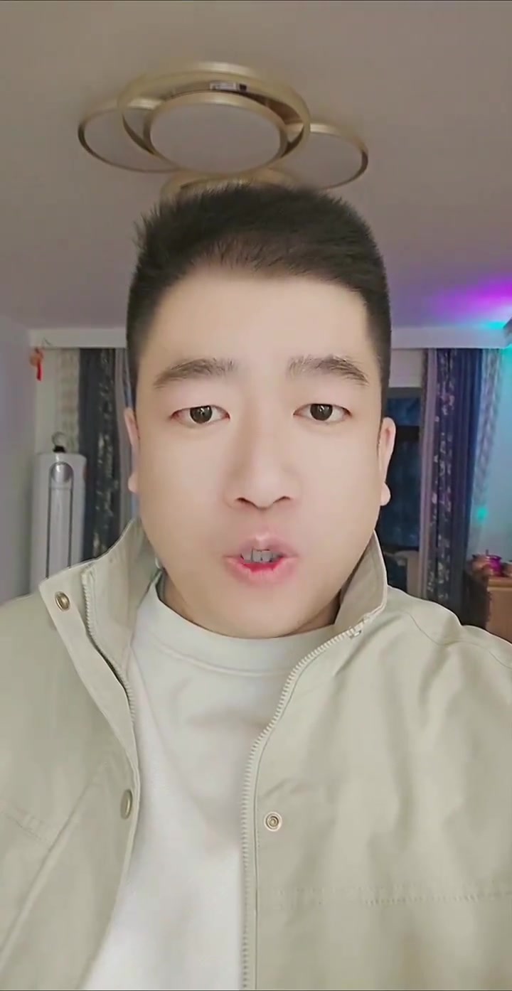 大家可以明天早上来看老师调馅，今天老师给大家讲讲牛肉馅水饺怎么好吃