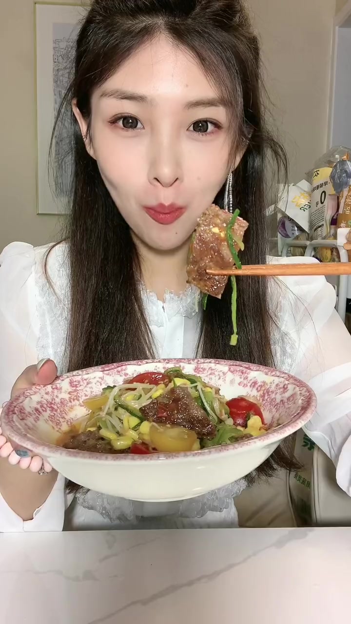 一份约300大卡的营养晚餐，最近好爱也好好吃