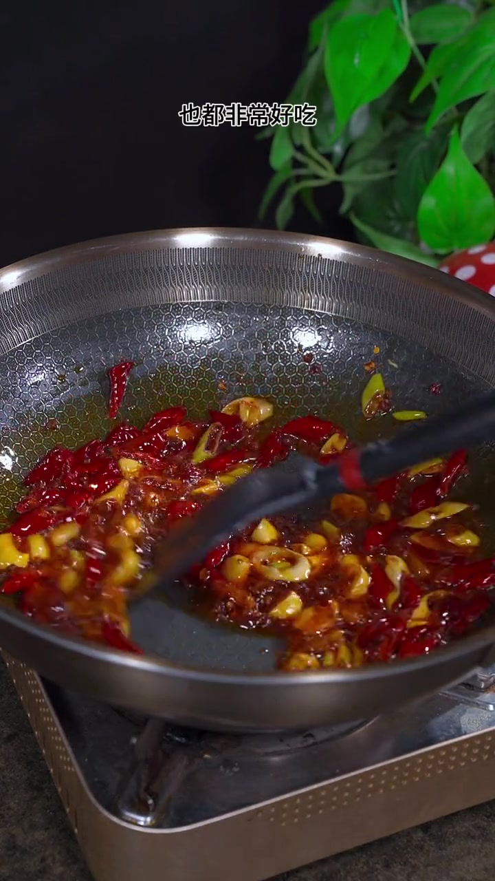 干锅鸡你就像我这样做，麻辣干香，嘎嘎好吃