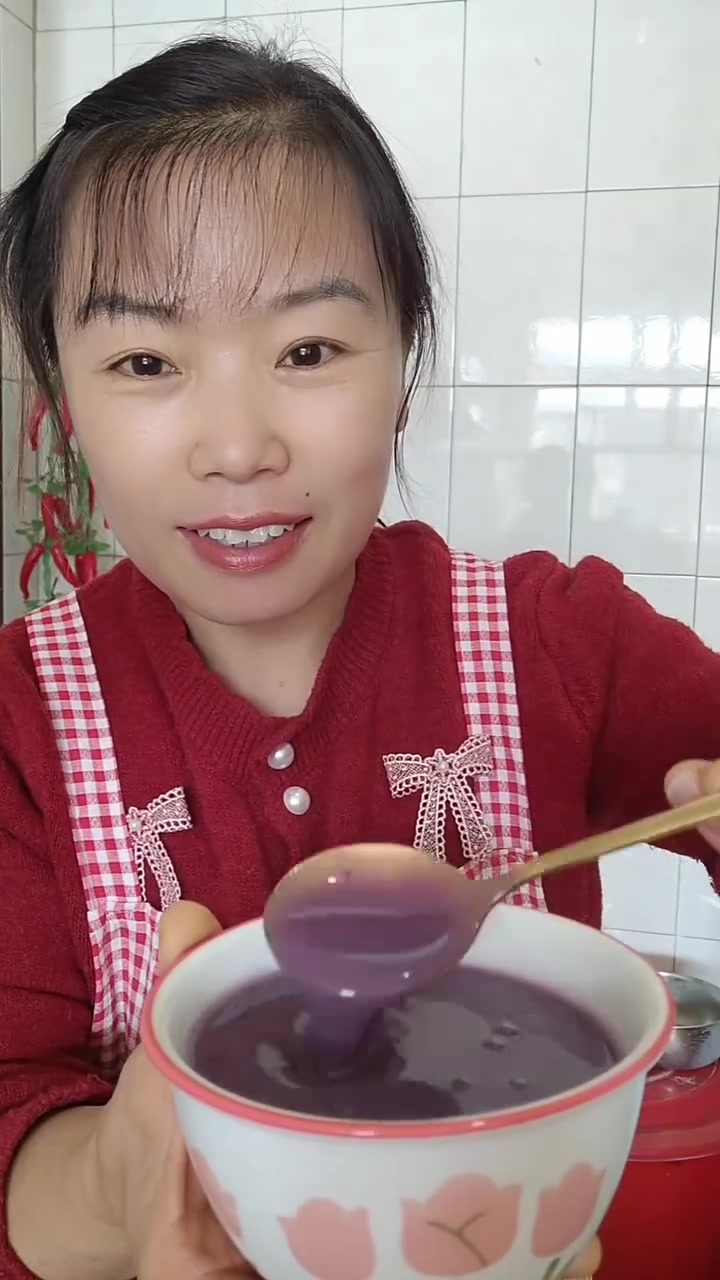今天给孩子们做了一锅出,南瓜土豆焖饭,简单省事还好吃