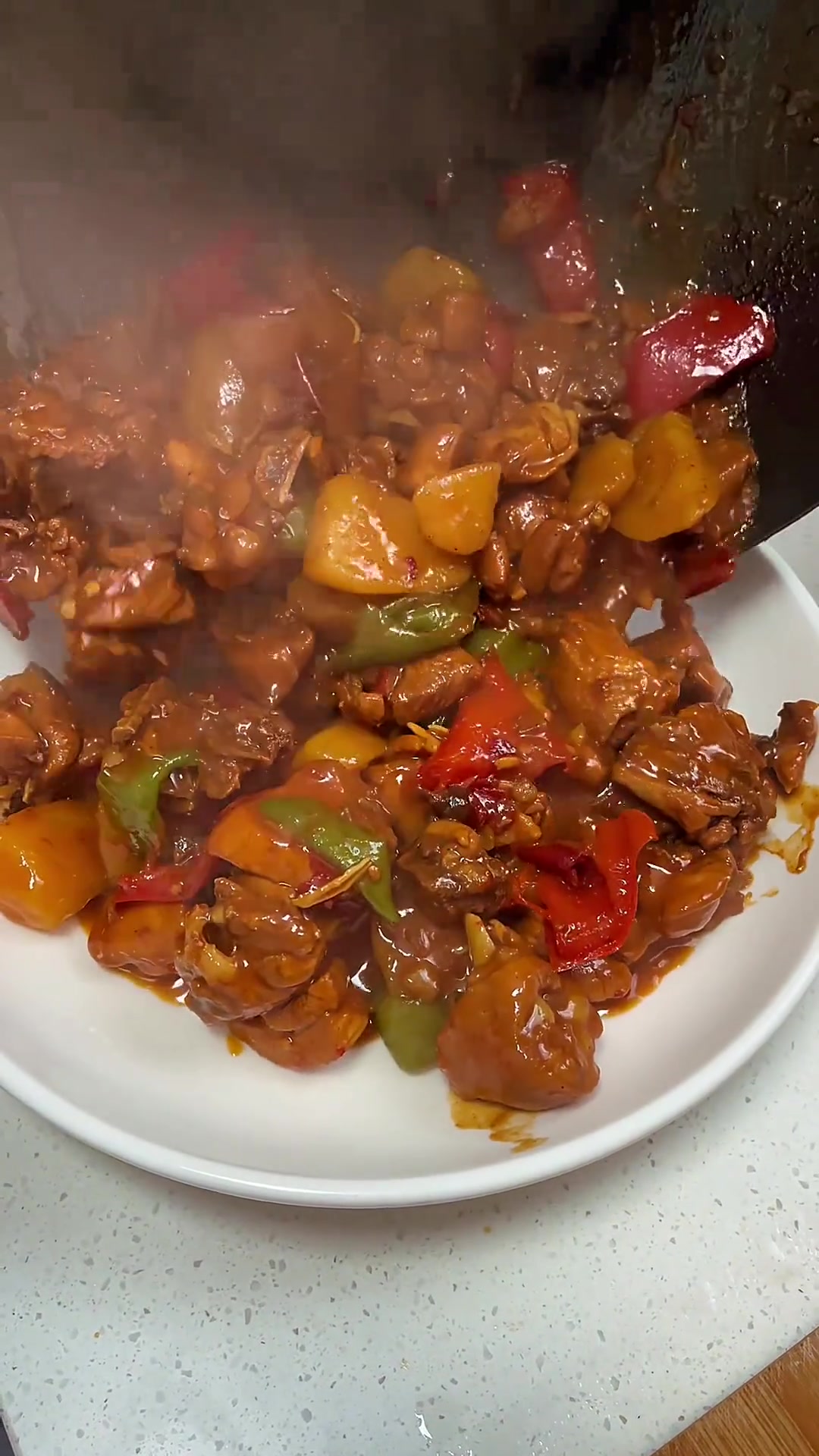 10岁小学生学做菜第75天,家常大盘鸡超下饭!