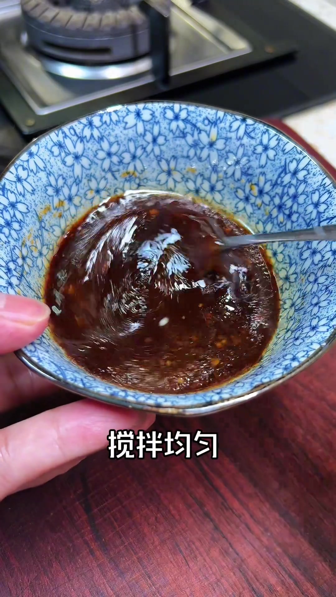 香酥弹牙！在家轻松做经典宫保虾球教程