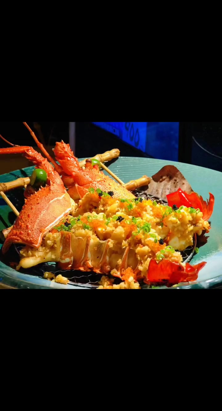 肉质鲜嫩营养足,澳洲龙虾是餐桌美味主角!