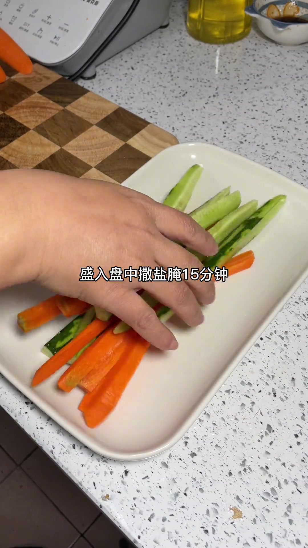 孩子爱吃寿司，做法简单，快给家人做起来！