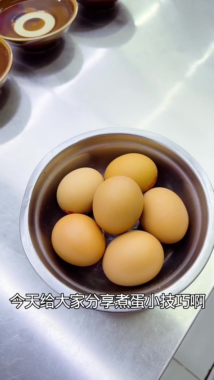 鸡蛋这样煮又香又嫩又流心