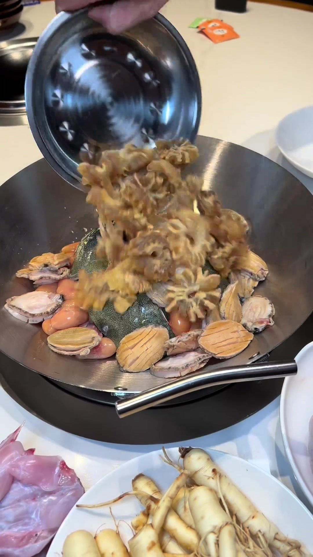 烧鸡公与甲鱼的力气火锅