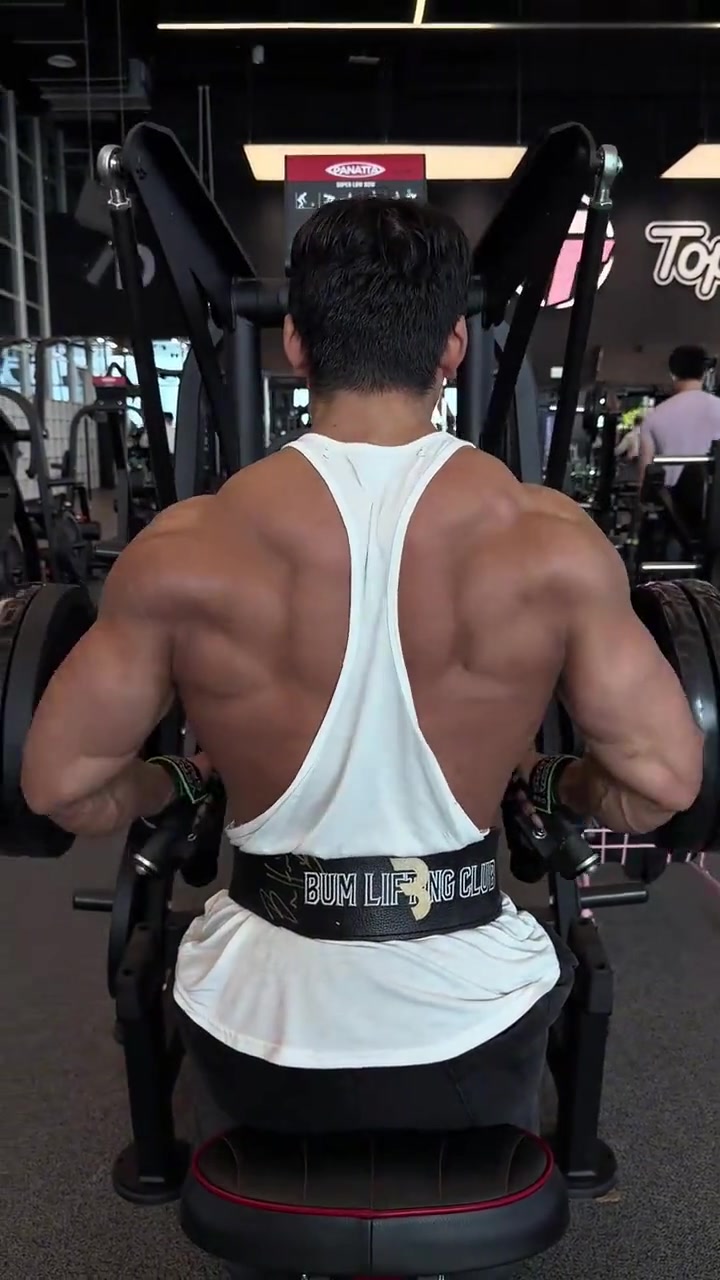 健身党早餐晚餐全安排，补剂堆料太拼了！