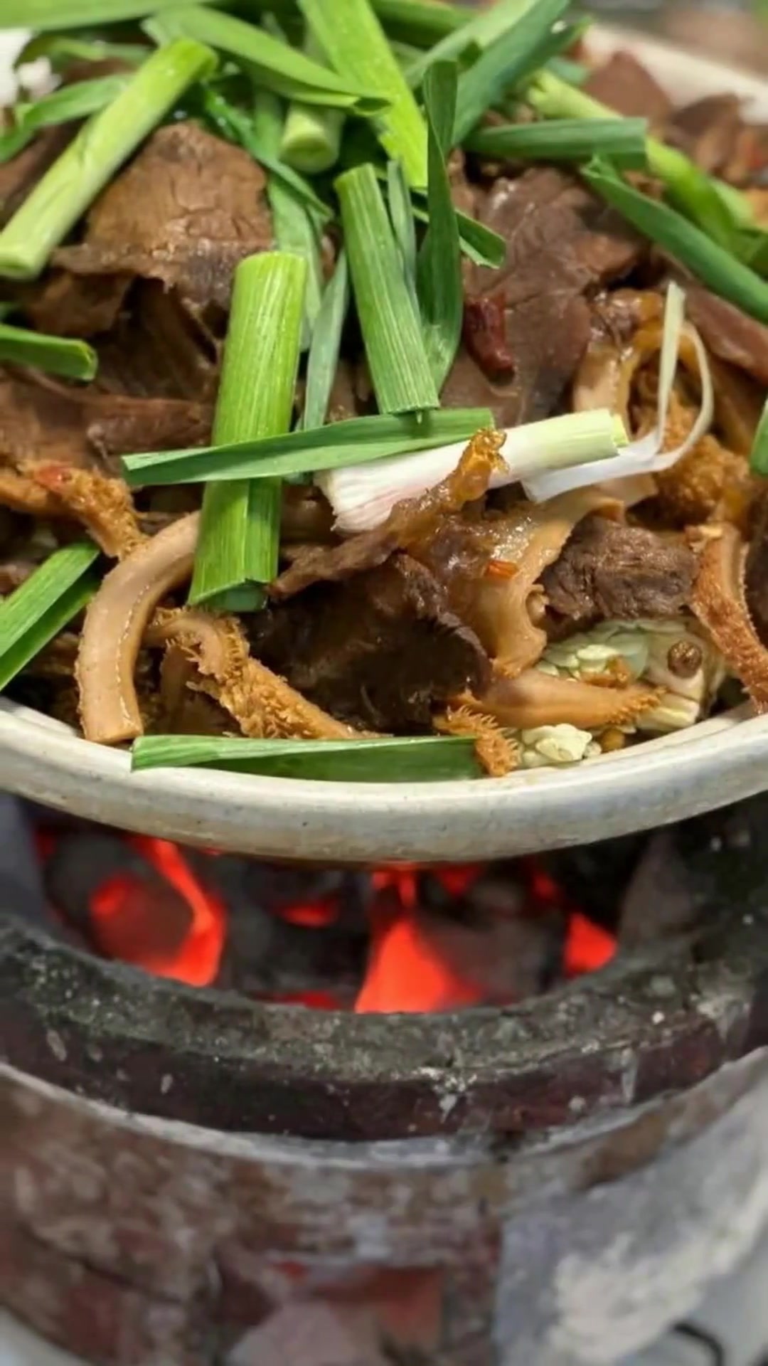 广德三件套爆火出圈,炖锅奶茶桃酥成新宠!