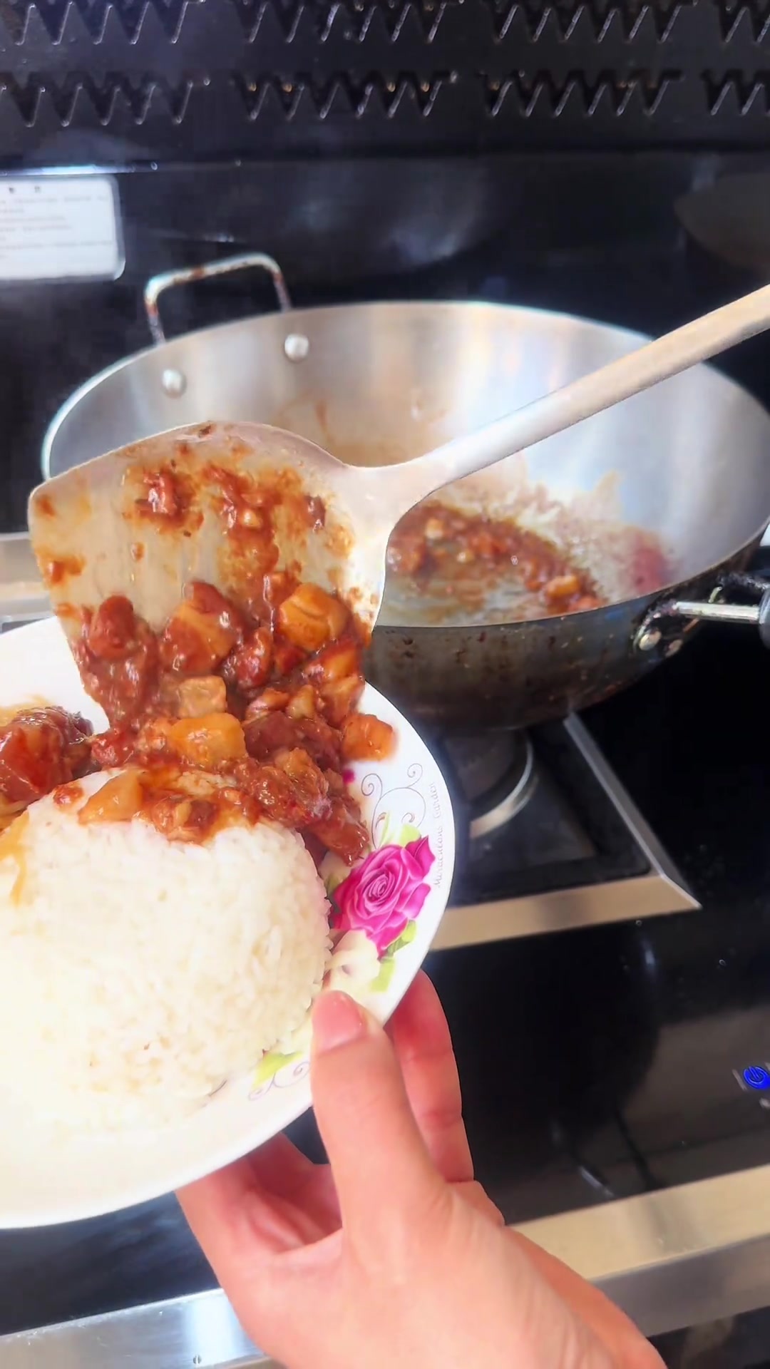 孩子超爱这卤肉饭,配清炒土豆丝,好吃不腻