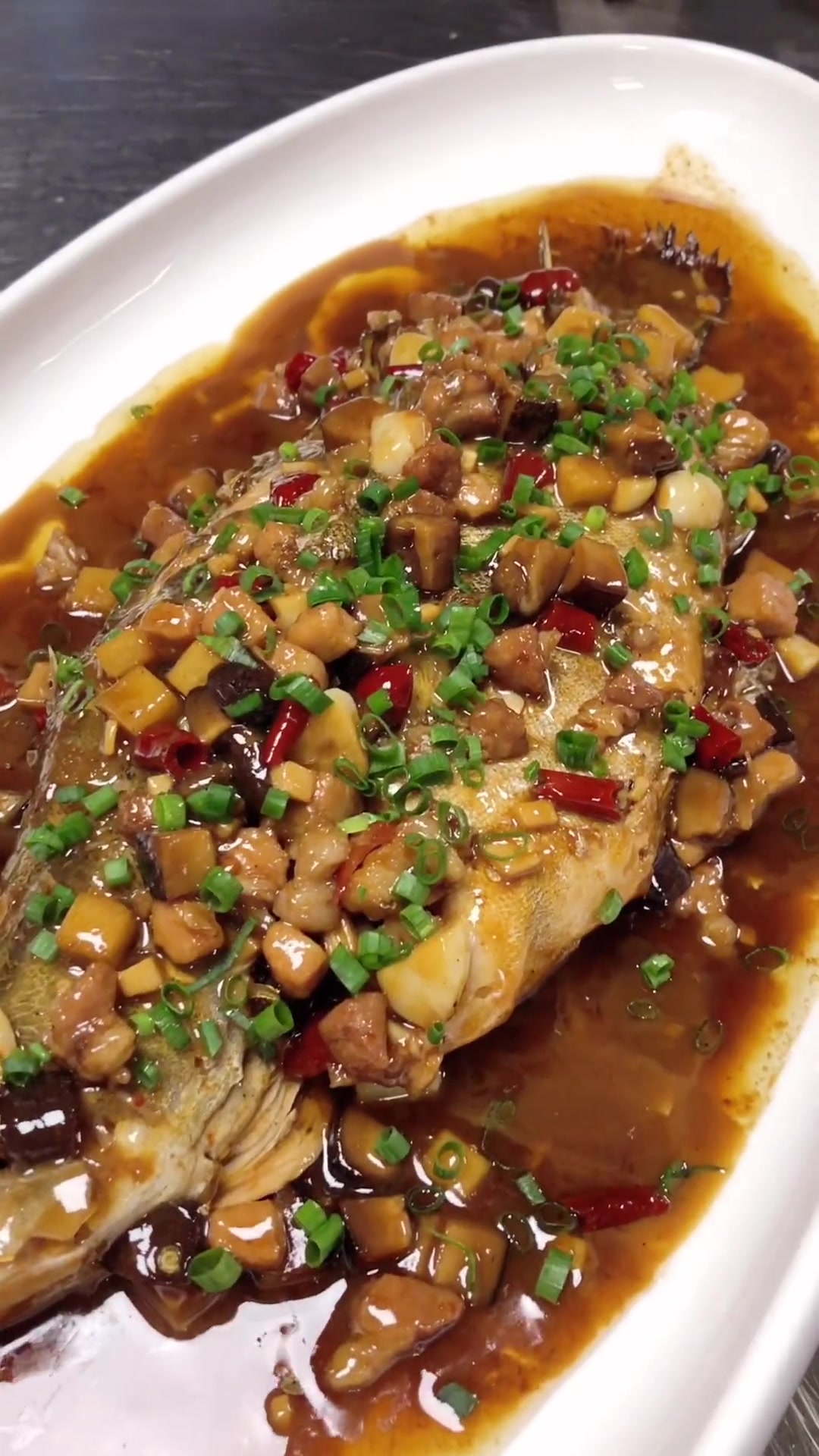 安徽头牌徽州臭鳜鱼,厨房日常