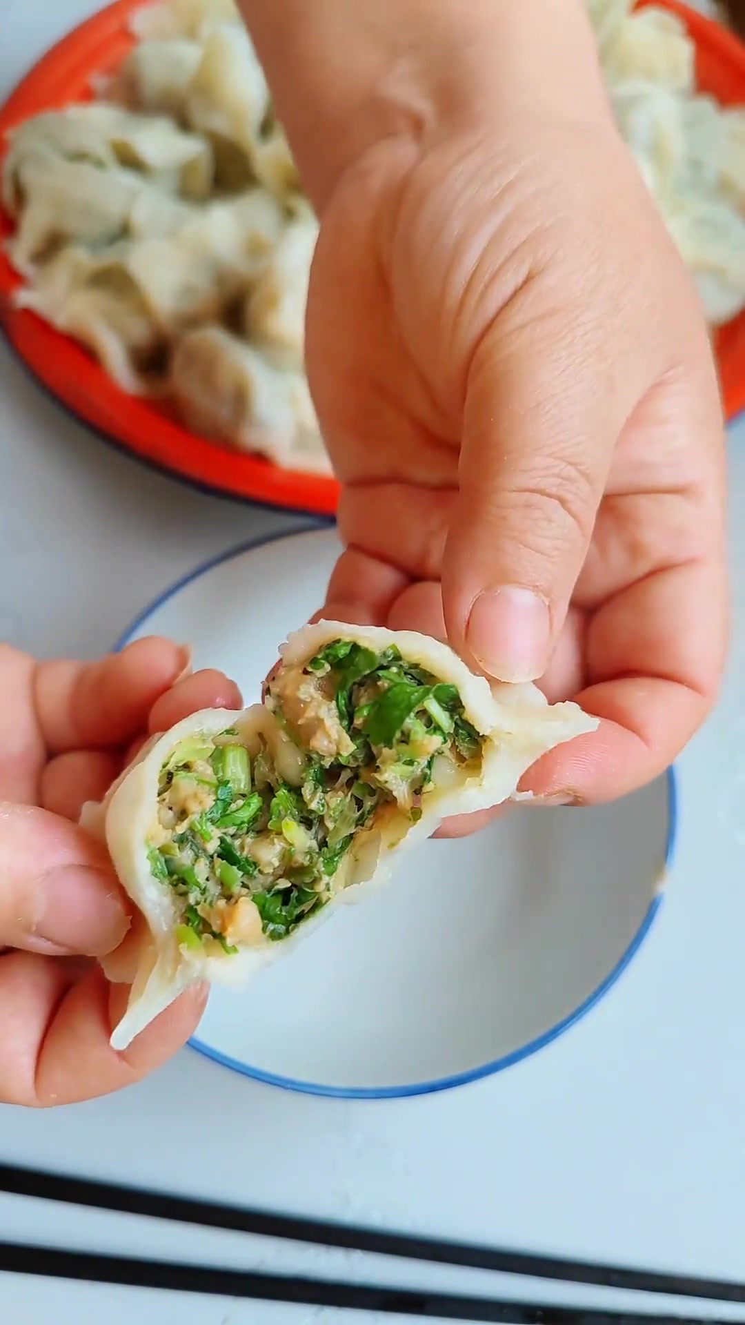 姐妹们没吃过香菜馅饺子包子的可以试试，味道非常不错