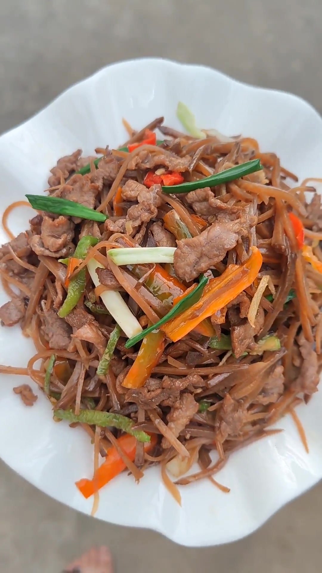 用襄阳大头菜炒肉,超好吃,能多吃两碗饭