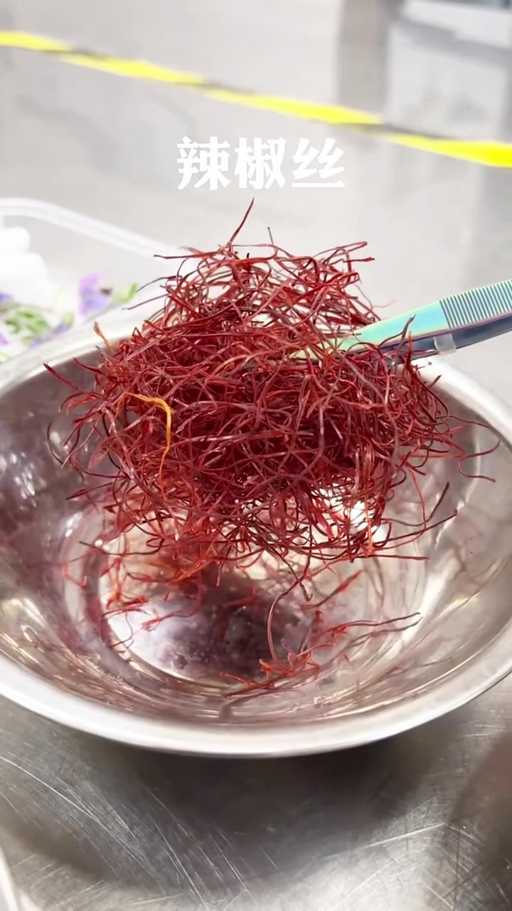 “冬季摆盘花草”今天分享最常用的摆盘花草
