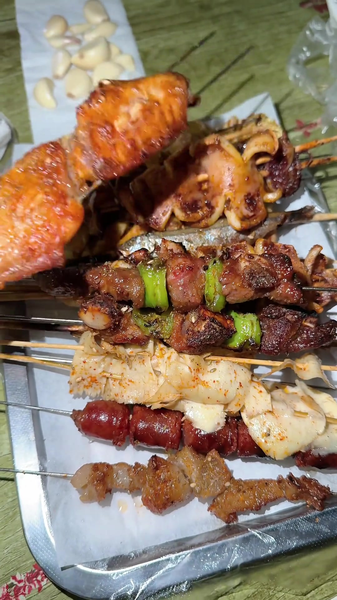 做美甲遇惊喜,蛋糕烧烤野馄饨全安排!