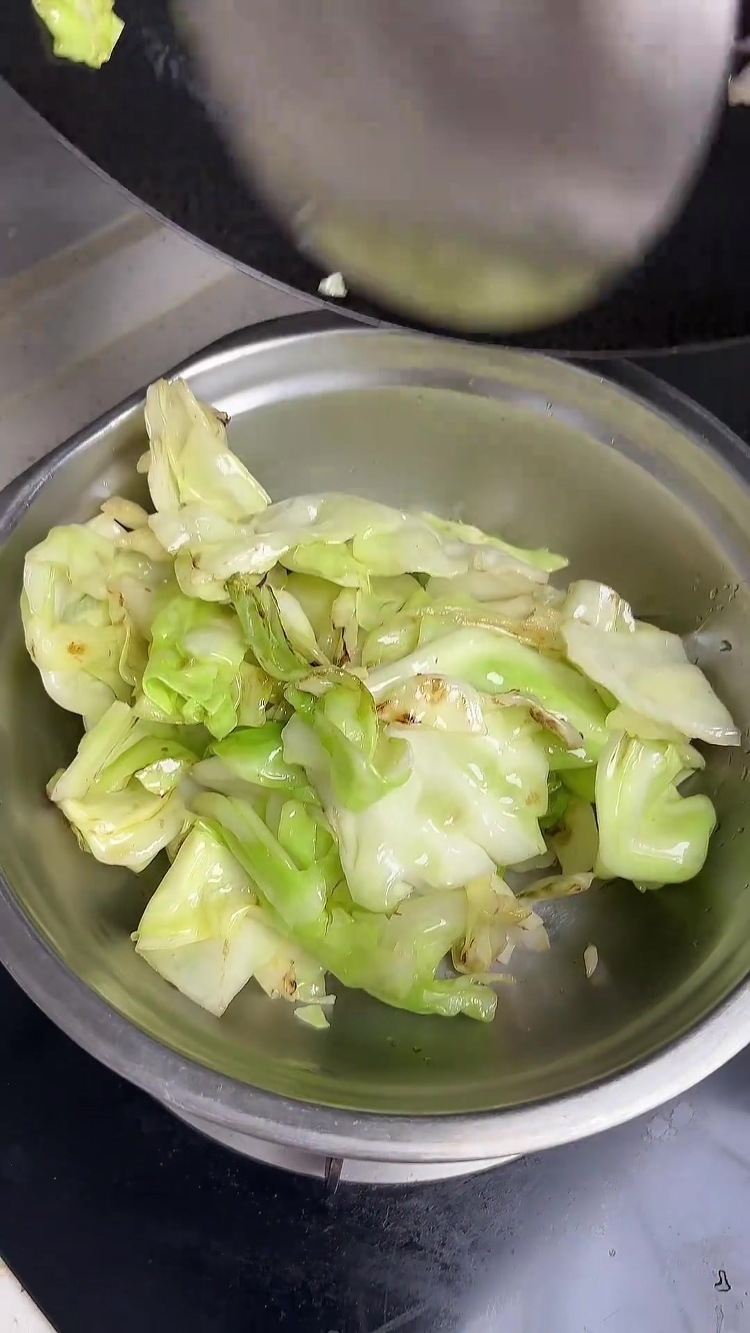 在家就能做出饭店味十足的火爆大豆菜，超简单！