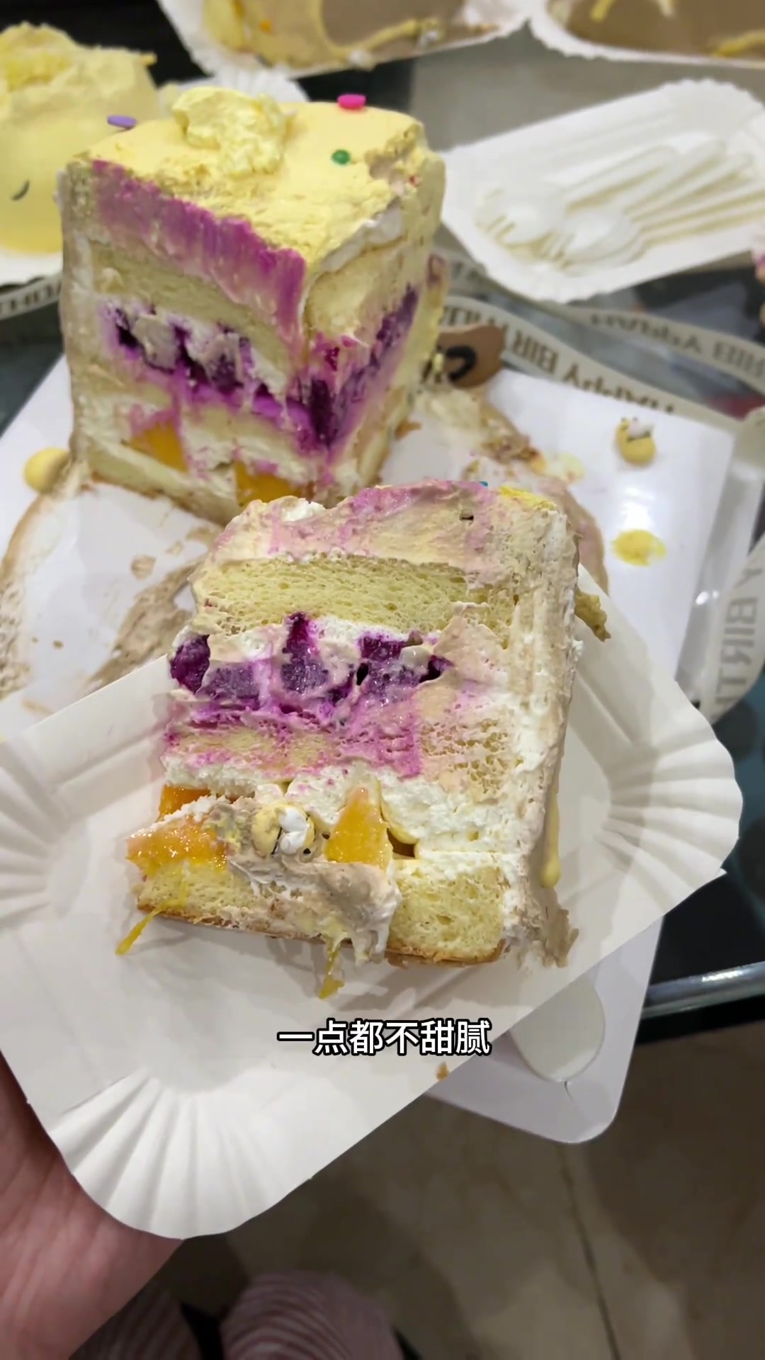 和好朋友过生日，吃火锅吃蛋糕，超幸福的一天！