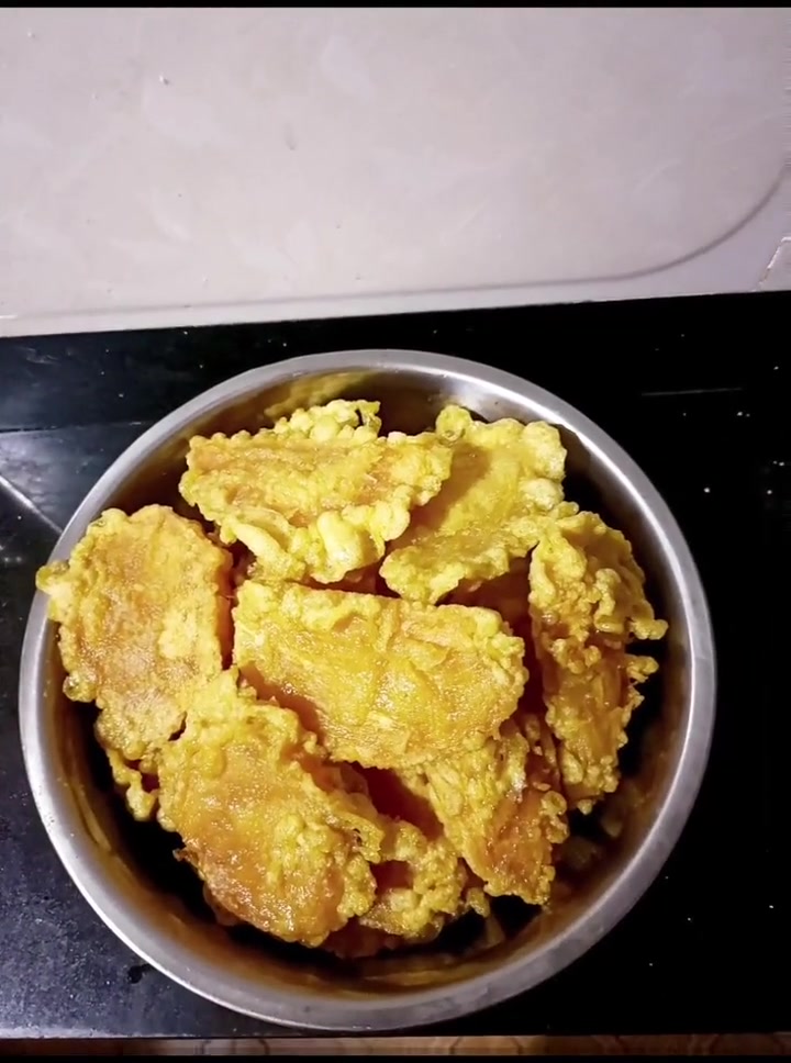 要去新疆前,做老家土猪肉土鸡蛋酥肉,香喷喷超好吃