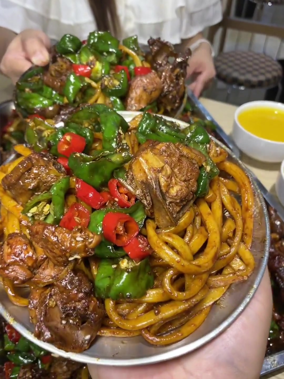 辣子鸡手擀面,够辣够味,喜辣者冲!