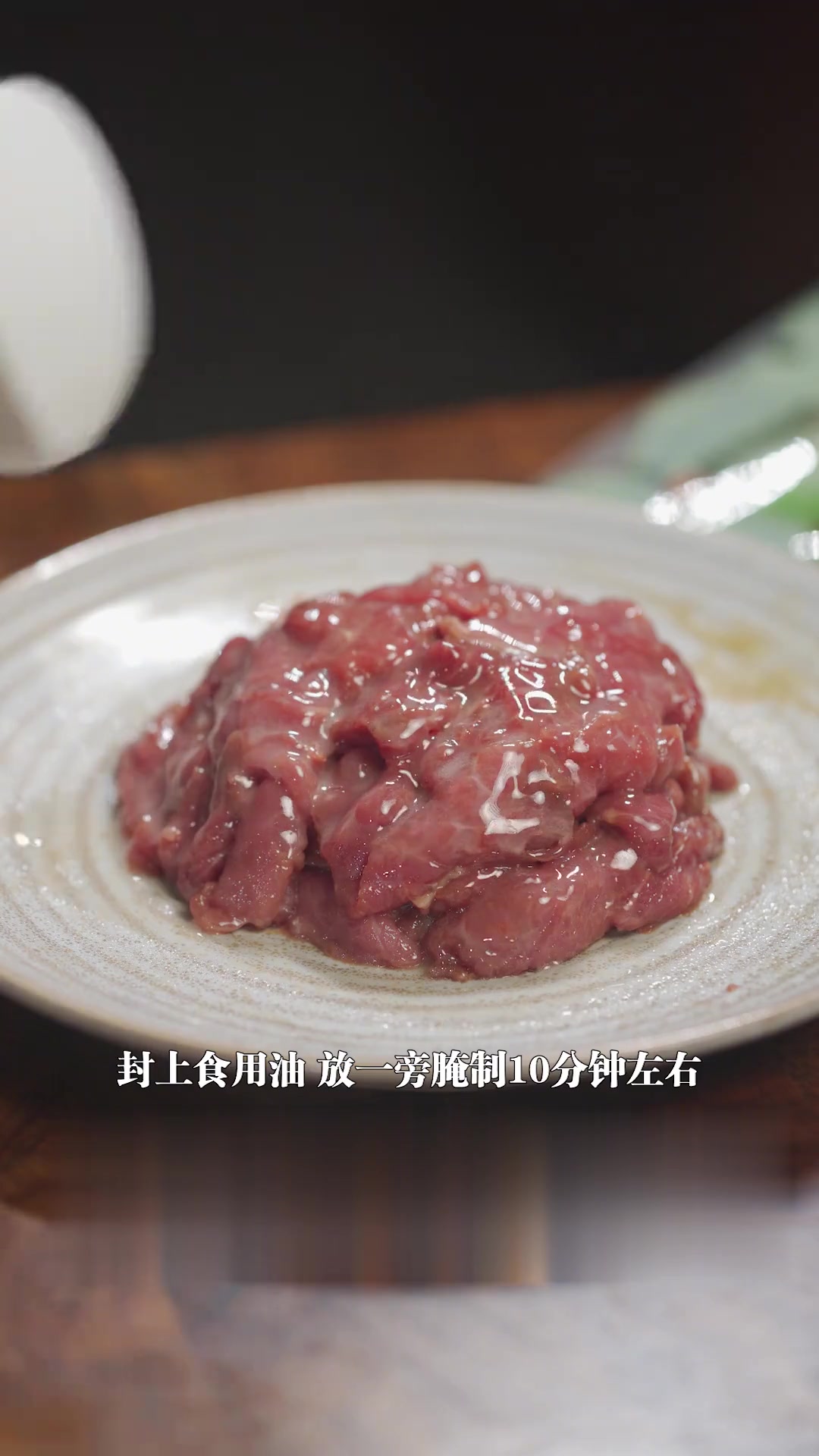 酸爽过瘾酸菜牛肉炖粉条，一人吸溜一锅香迷糊