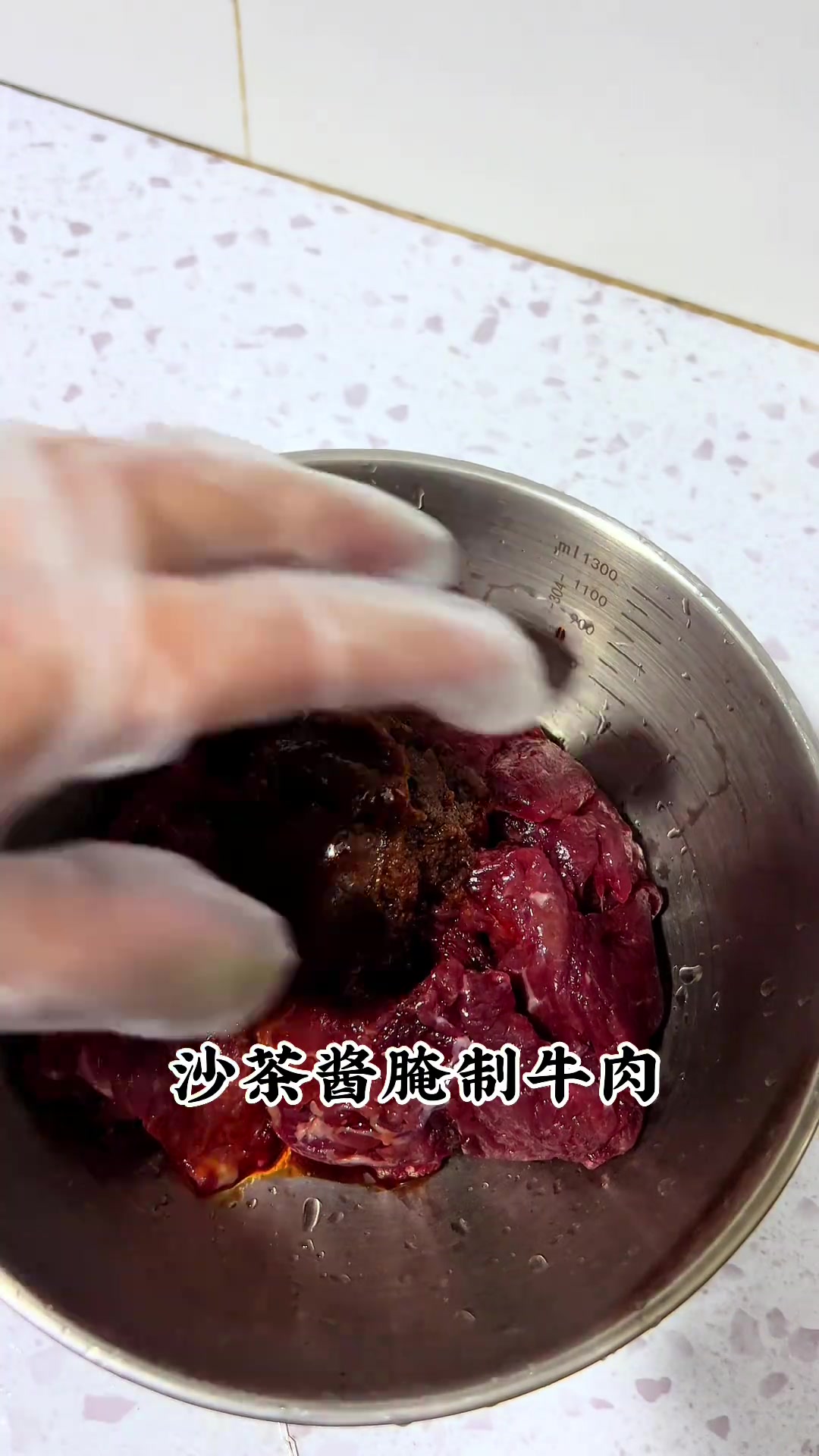 天气太热不知道煮什么?试试这道开胃好吃的酸菜牛肉淋饭