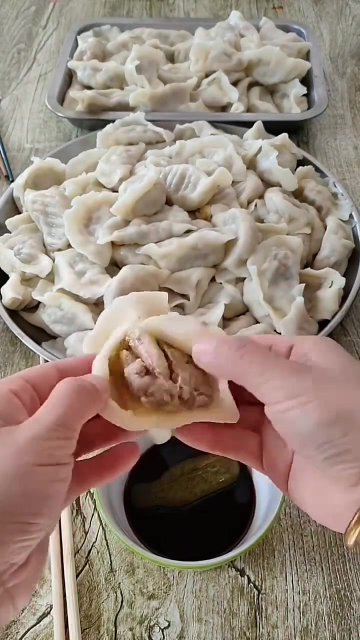 家庭包饺子