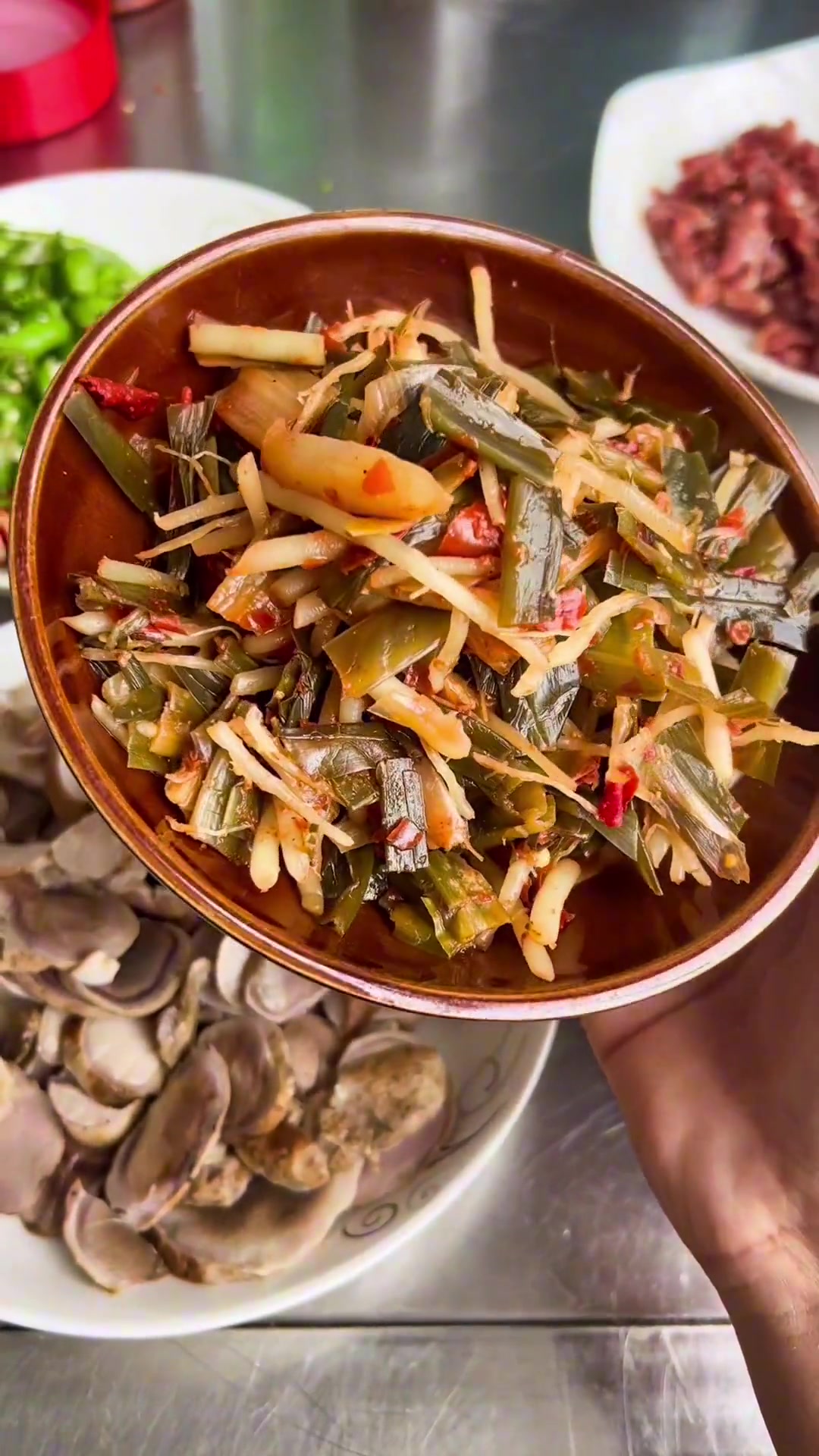 云南人的本地菜,蝶菜腌菜炒肉超开胃!