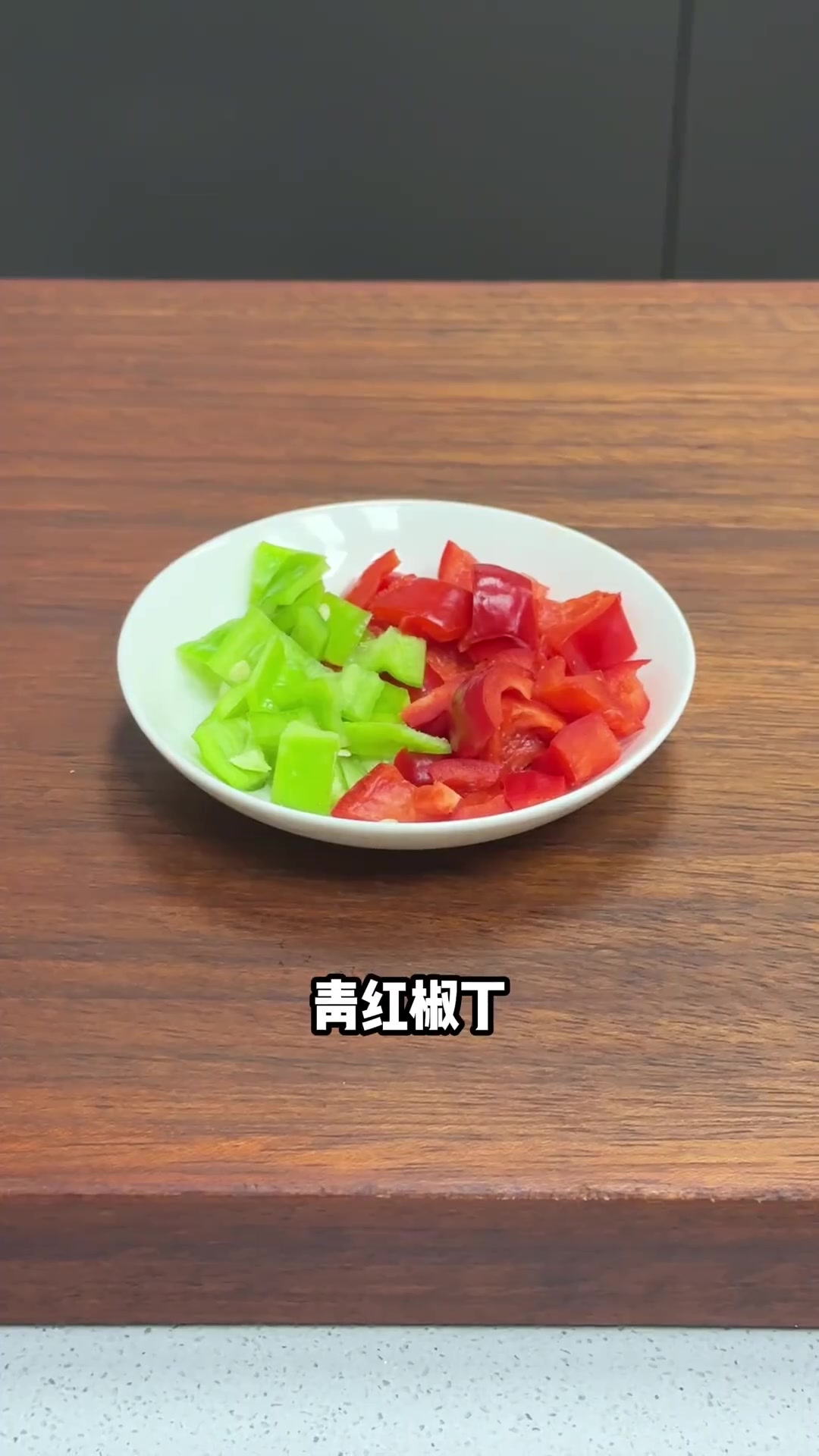 红烧鳊鱼其实比你想象的简单哦！