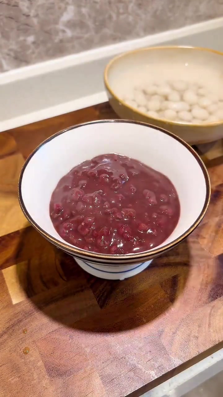 电饭锅版红豆沙小圆子软糯香甜秋冬治愈小甜品
