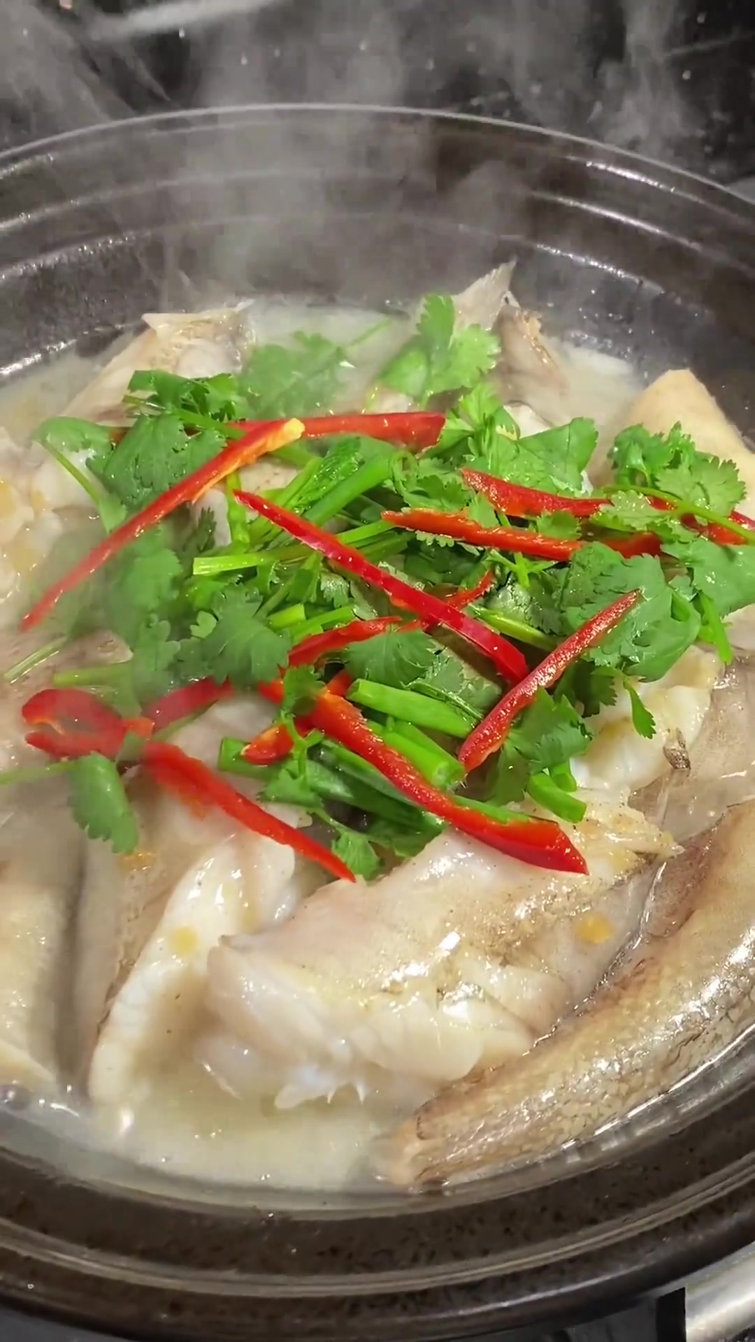 豆腐鱼这样煮鲜甜好吃,试试粉丝豆腐鱼做法