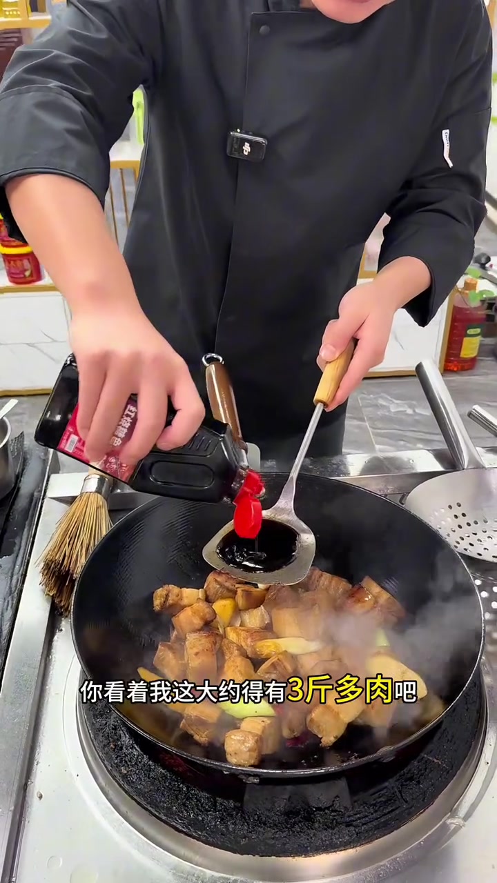 红烧肉炖鸡蛋，肥而不腻，做法全在这儿！