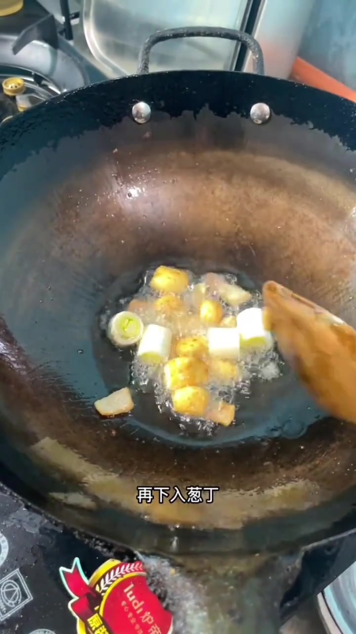 饭店卖几十的上汤白菜，在家几块钱搞定！