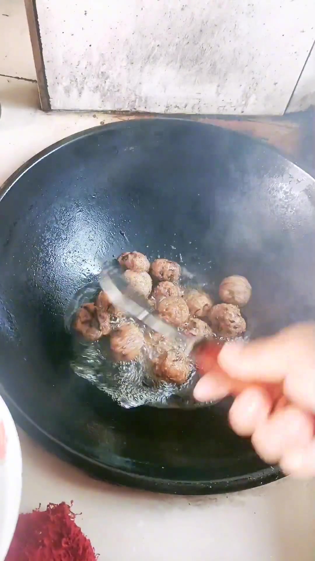 小时候烧肉圆说明来亲戚如今天天吃不见亲戚来