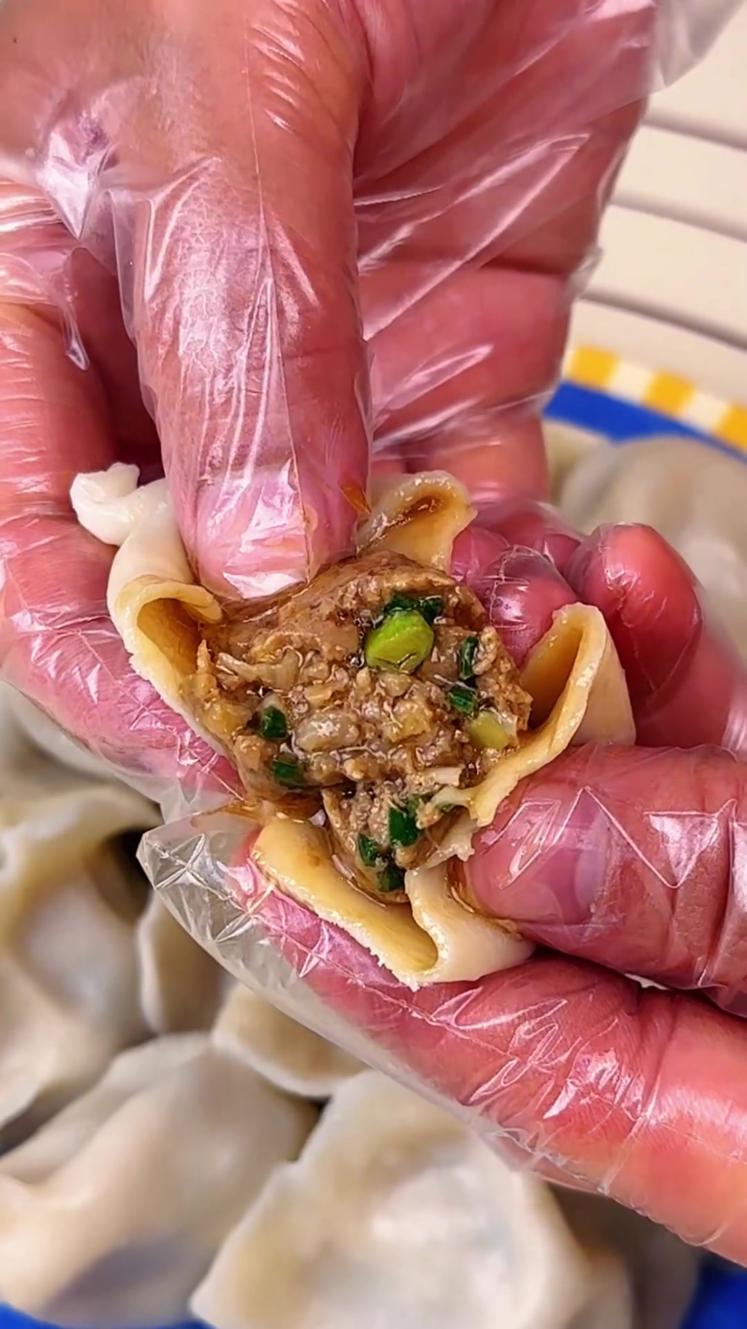 猪肉韭菜饺子制作